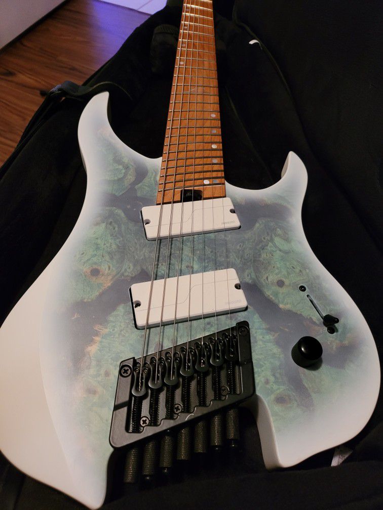 Legator Ghost 1400.00/new Fishmans 7 String Fanned 