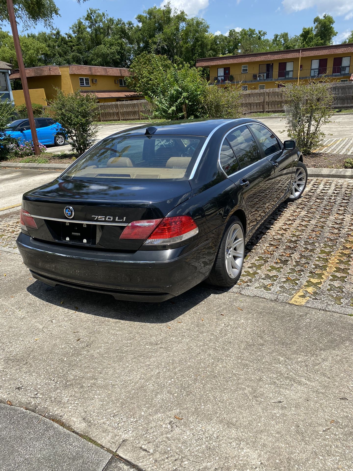 06 BMW 750iL