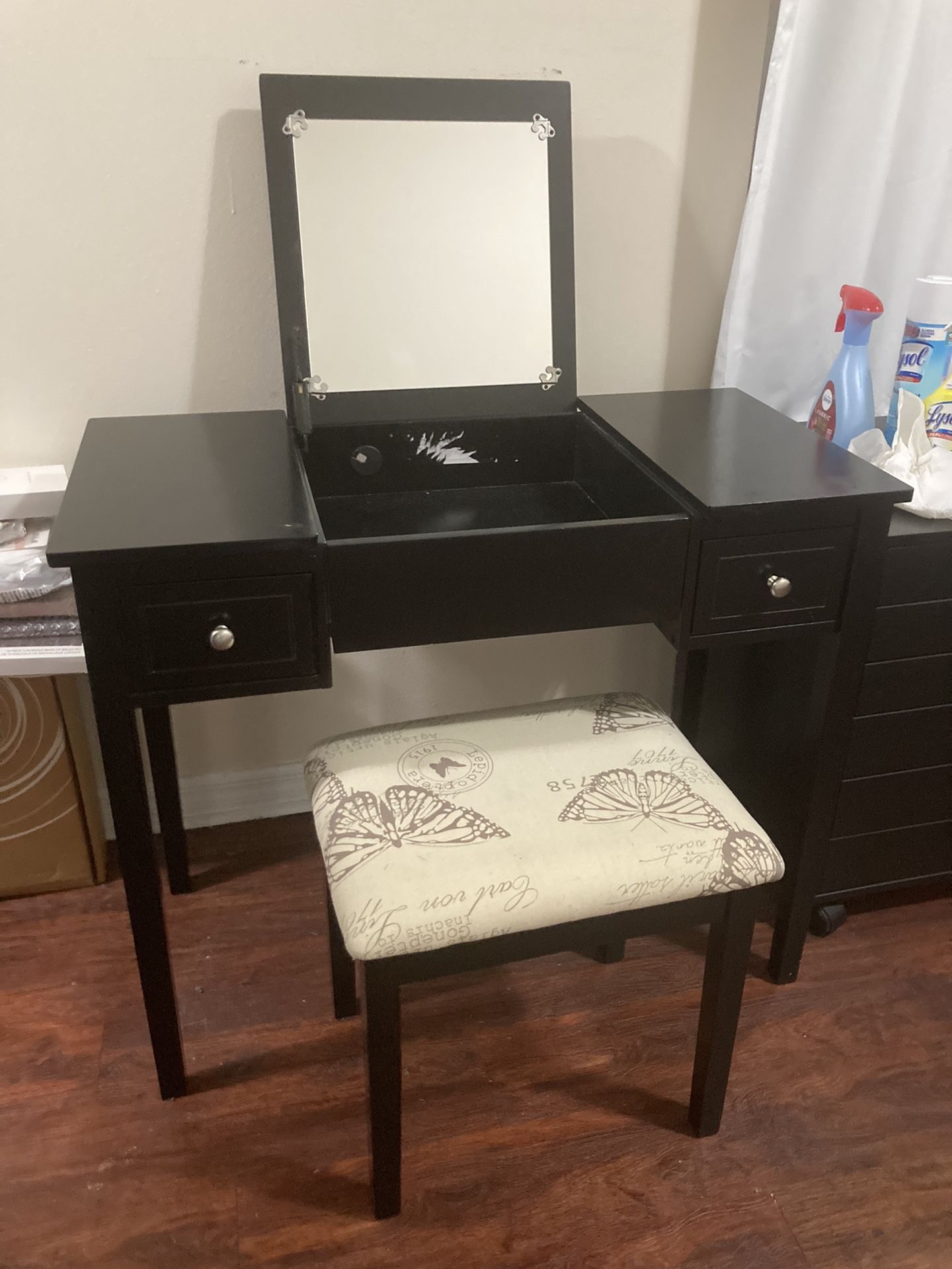 Makeup Vanity For Sale