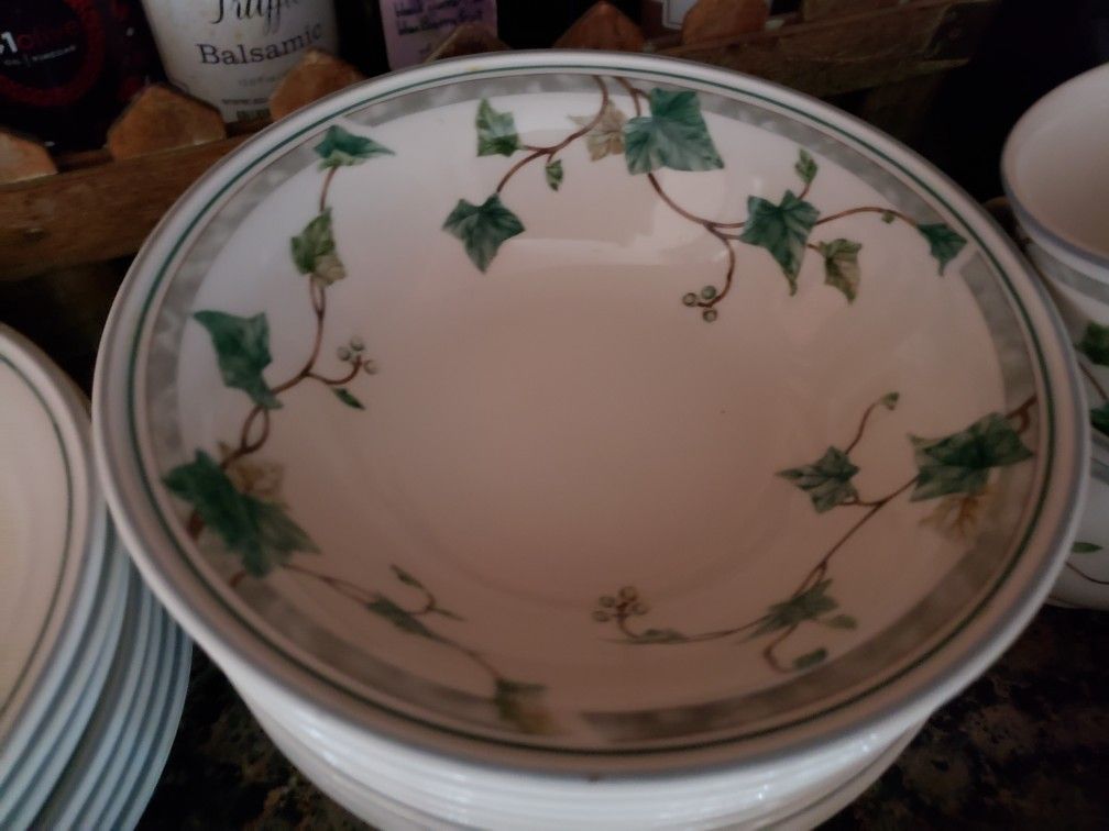 42pc keltcraft Noritake dish set