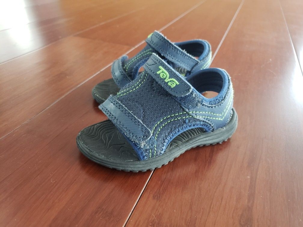Teva Pysclone 5 Sport Sandal (Toddler) | Navy/Green | Size 5
