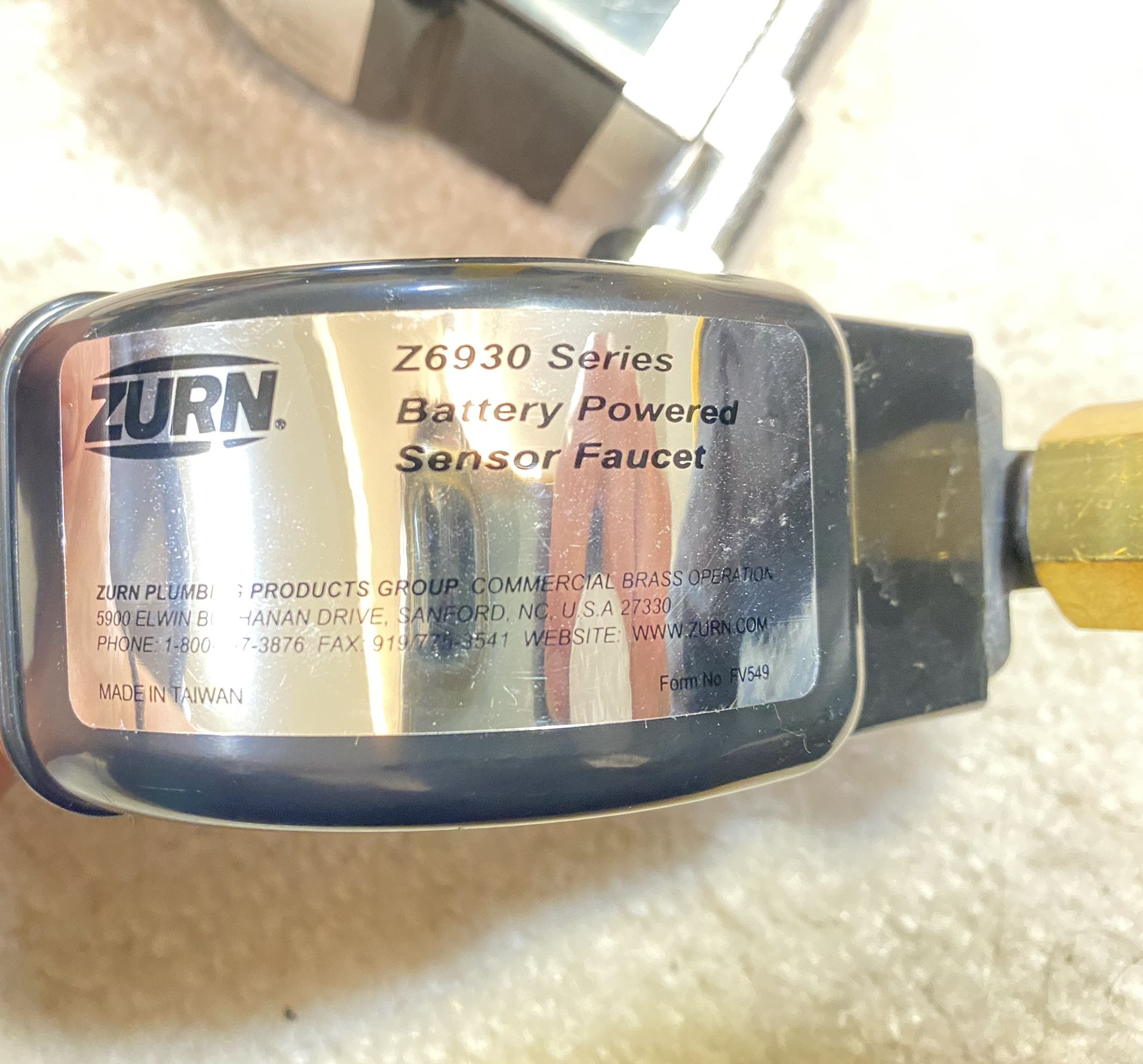 (FOR PARTS) ZURN Aquasense Automatic Battery Powered (4 Faucets & others) manufactured in Taiwan