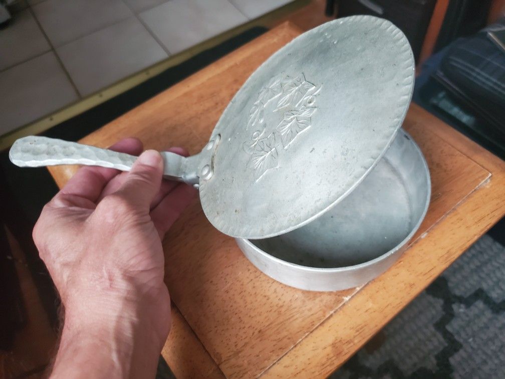 Antique Pewter Ash Butler