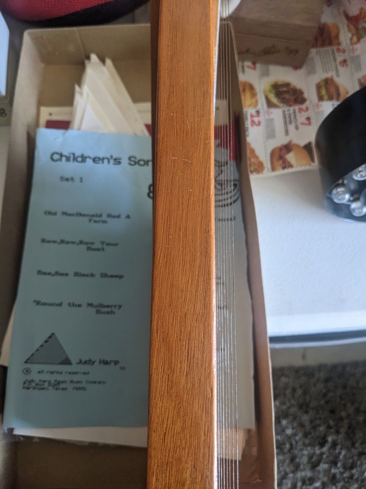 Vintage Harp πΆπ»π·πΉπΈπ―π€©π