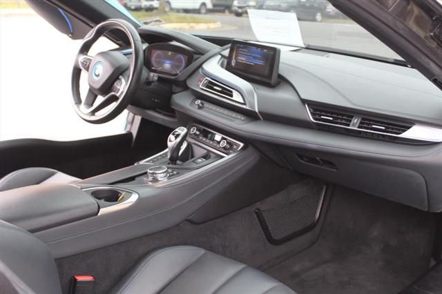2016 BMW i8