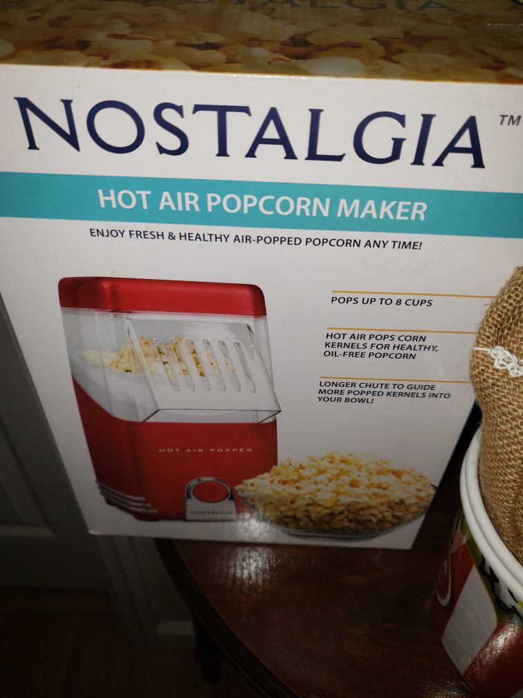 Hot Air Popcorn Popper w/Popcorn Kernnals