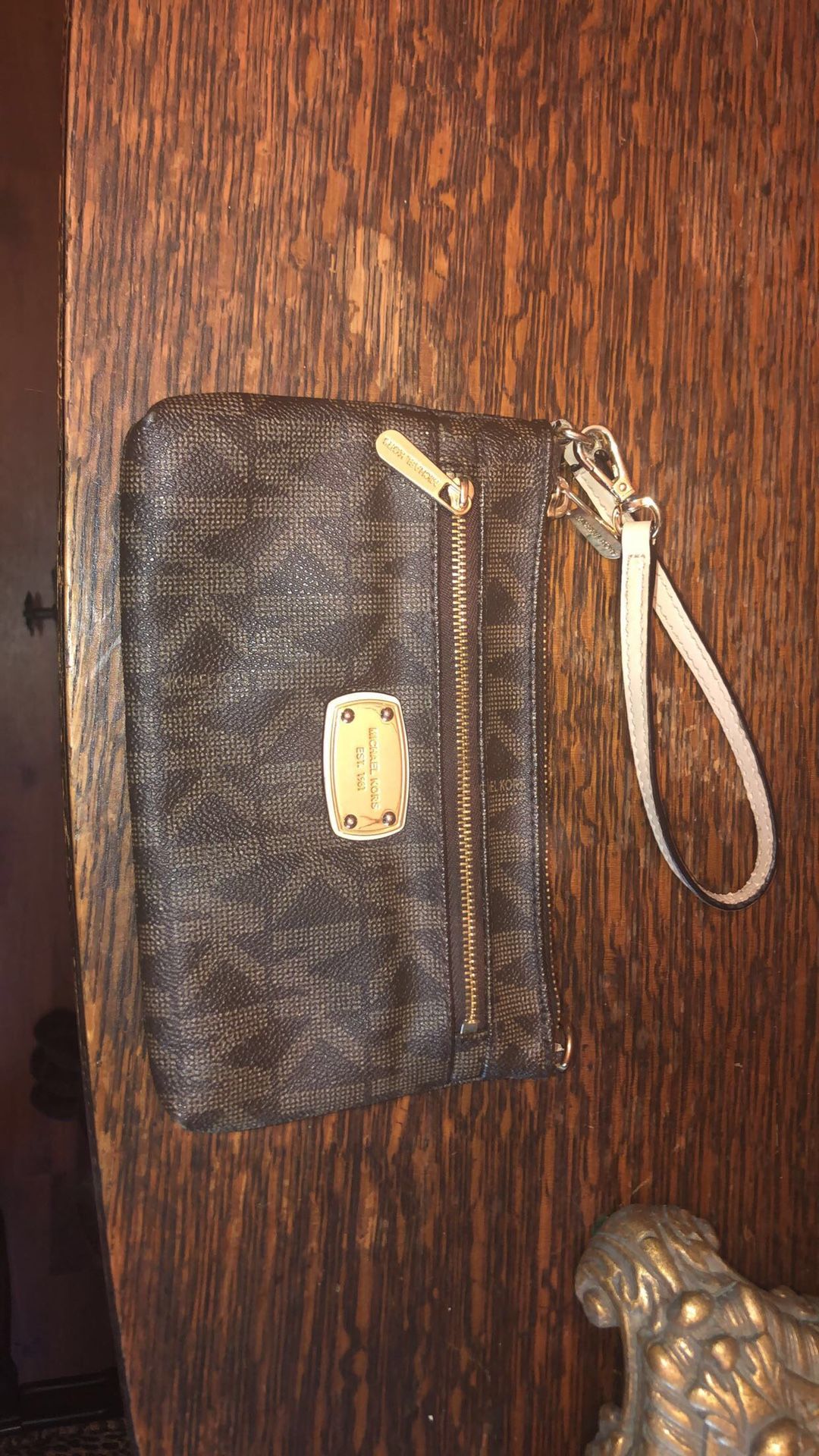 Authentic Michael Kors wristlet