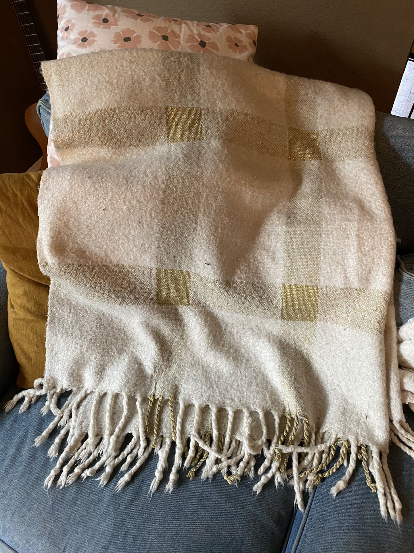 Target threshold gold plaid throw