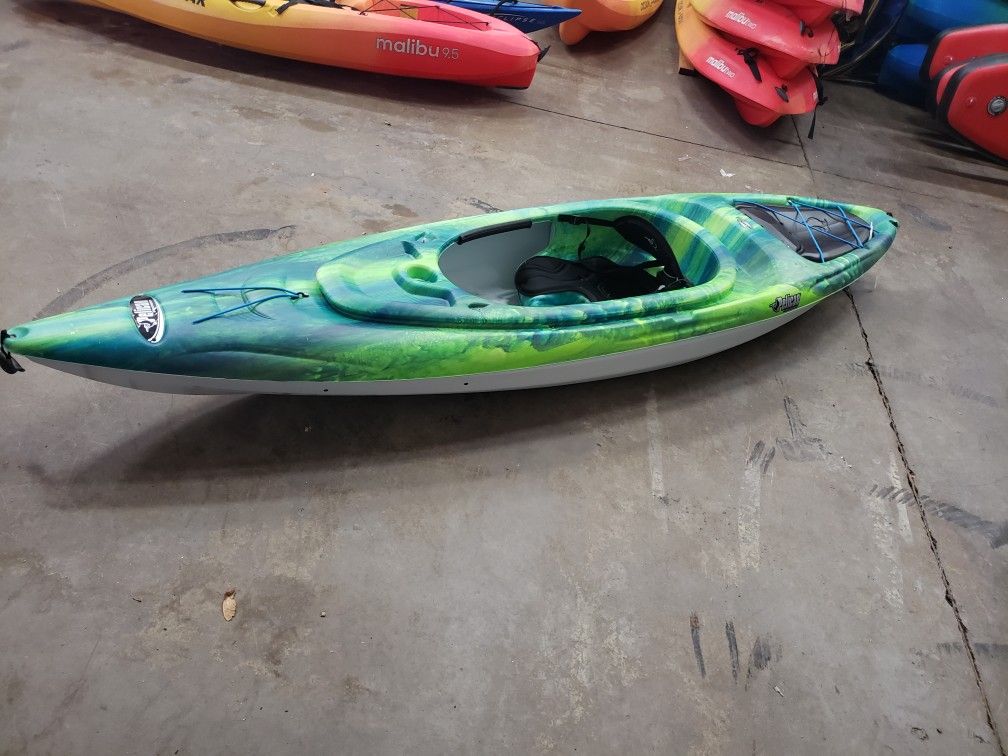 Pelican Mission 100x kayak for Sale in Mesa, AZ OfferUp