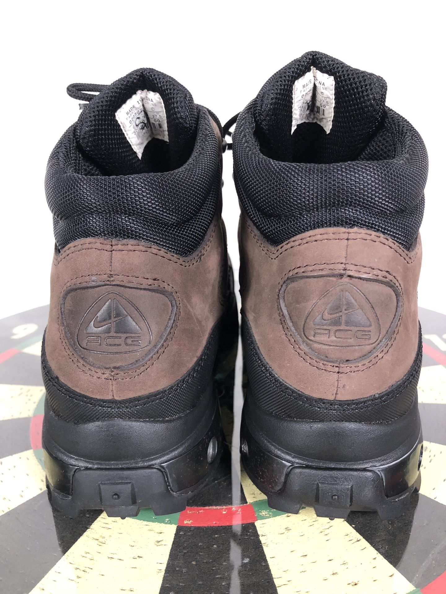 Nike ACG Air Hiking Brown Boots Men 9.5 US Leather Vintage 303830 Camping 2002