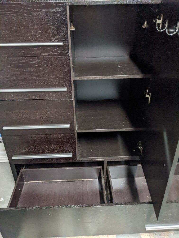 Dresser / Chest / Armoire With Seat
