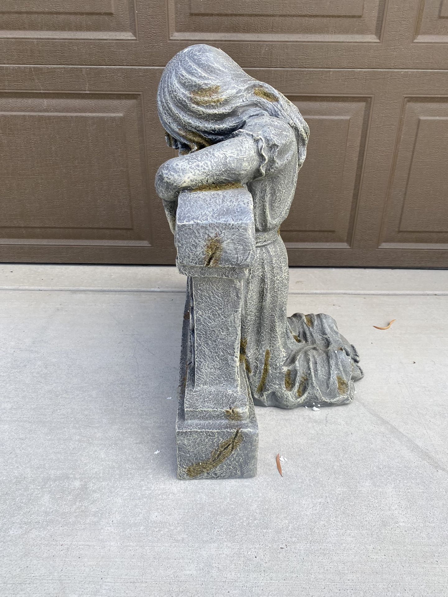 Eternal Rest Tombstone (Grandin Road) for Sale in Menifee, CA OfferUp