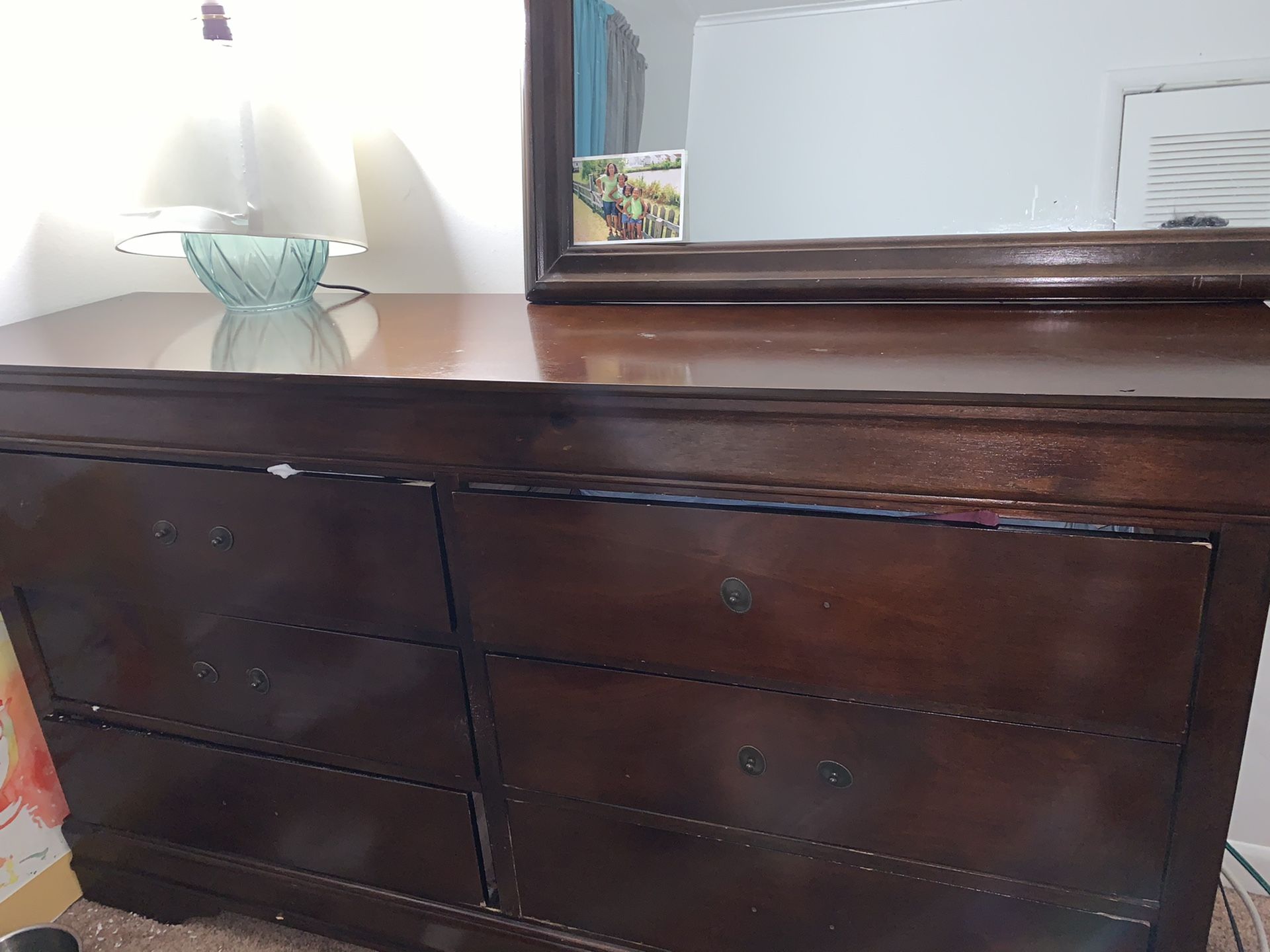 Dresser Set