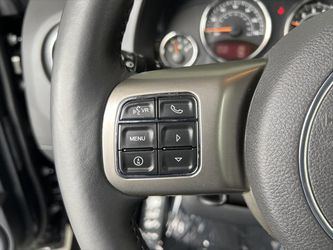 2015 Jeep Patriot Thumbnail