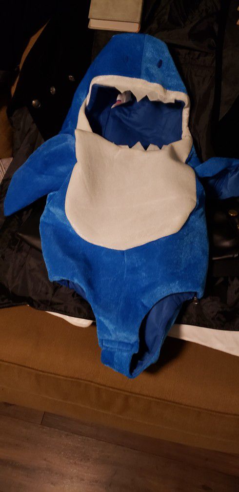 Childs Shark Costume 