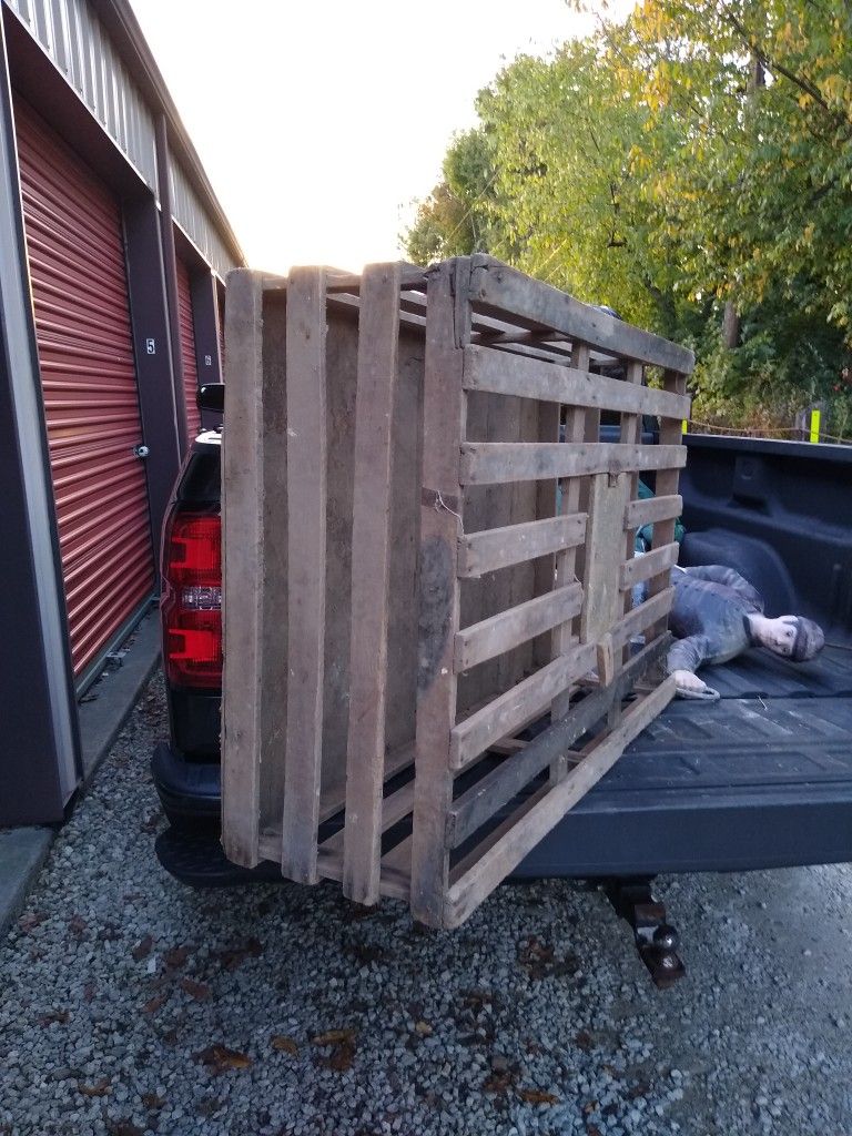 Wood Chicken Crate