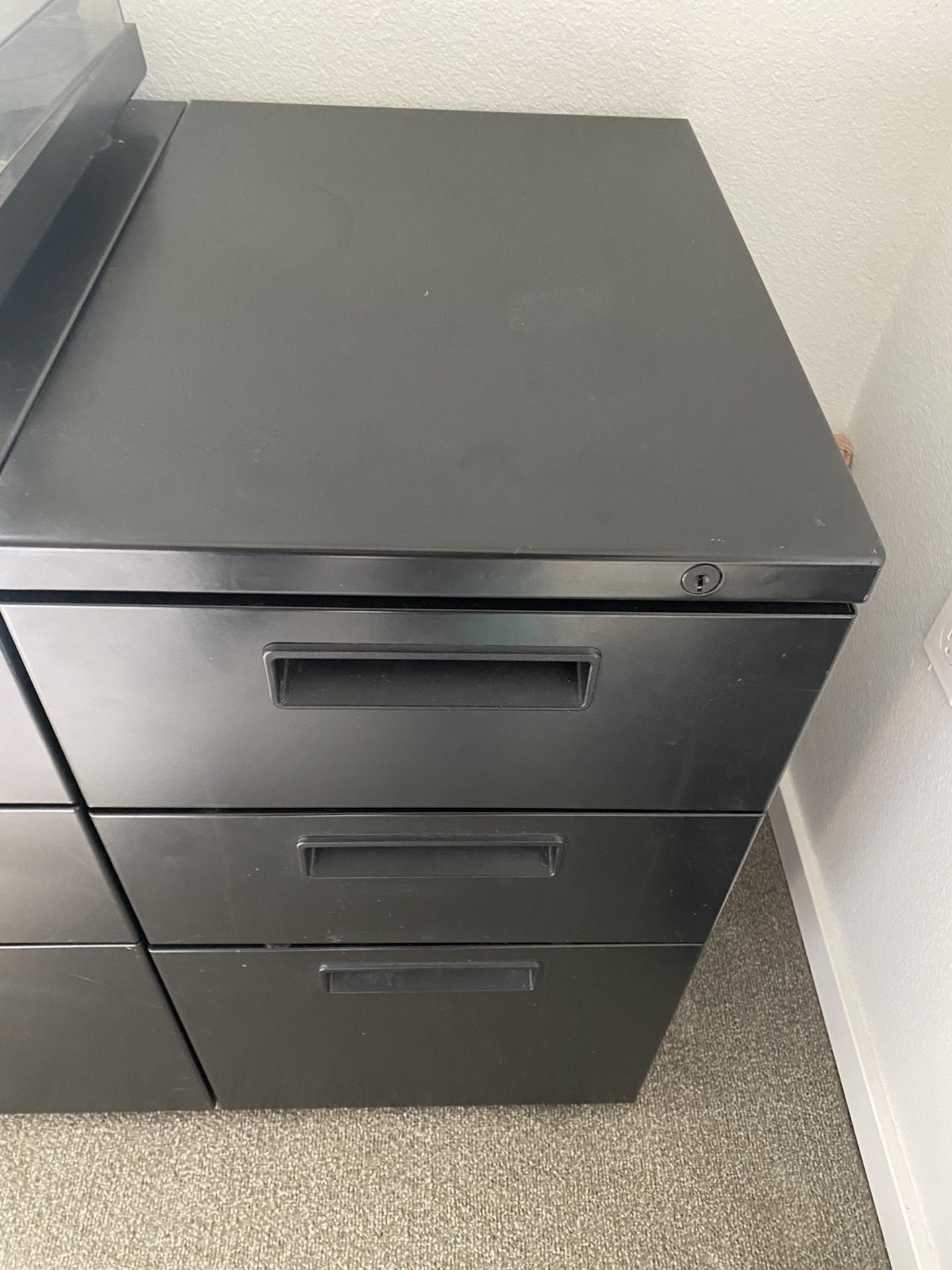 Filing Cabinets *pending Pick Up*