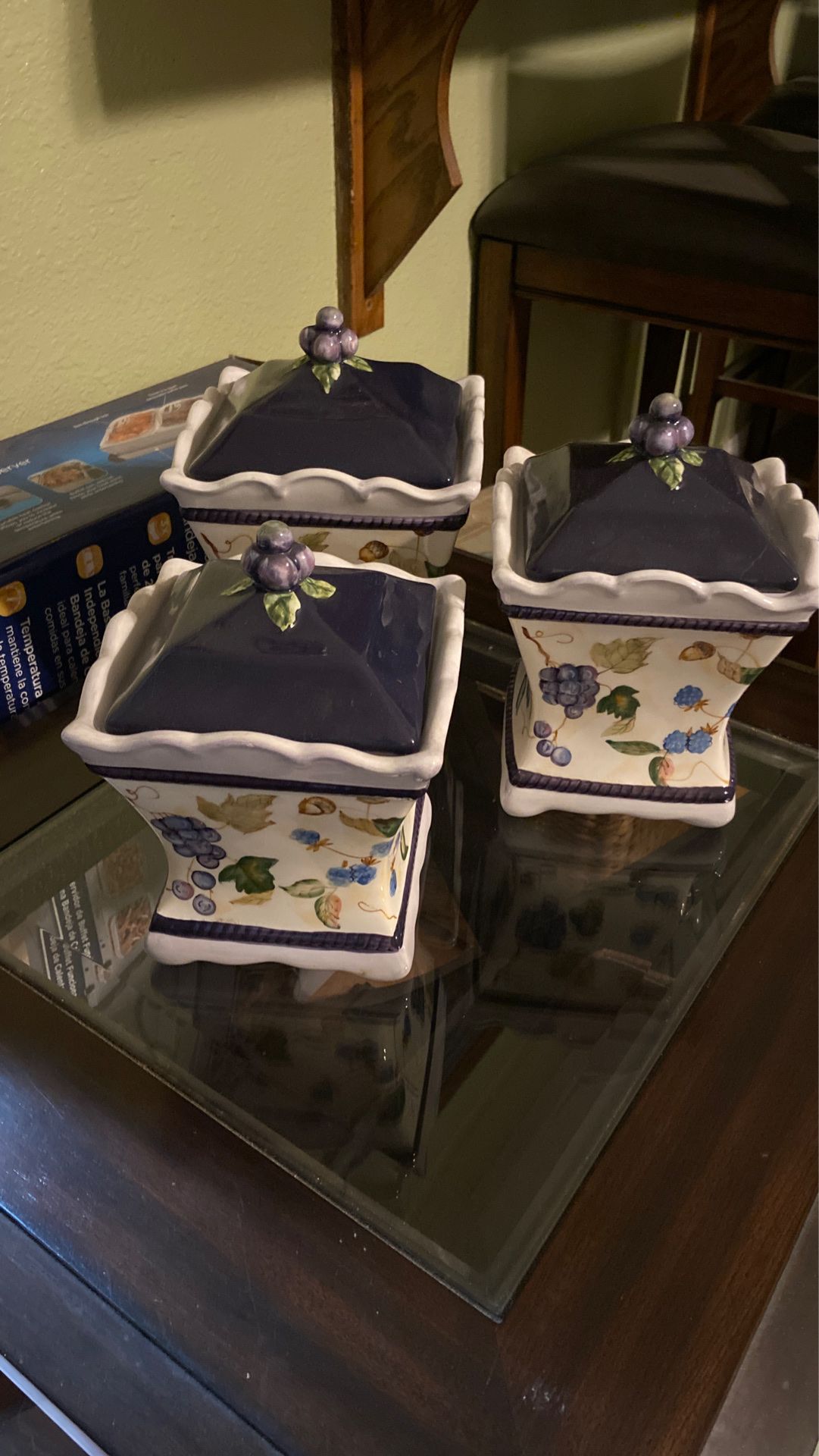 3 PIECE KITCHEN CANISTERS. VERY BEAUTIFUL* EXCELLENT CONDITION