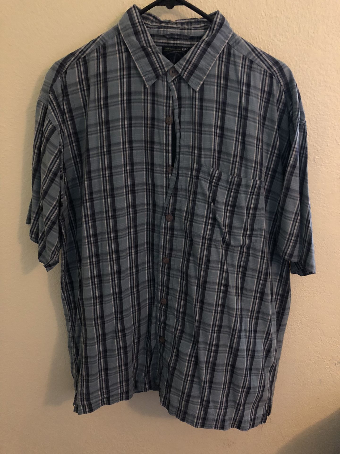 Blue Plaid Button Up T Shirt // Pocket T Shirt // 90’s // Y2K // Skateboards // Classic // Work Shirt // Dress Shirt // Slacks // Tucked In // Sunday