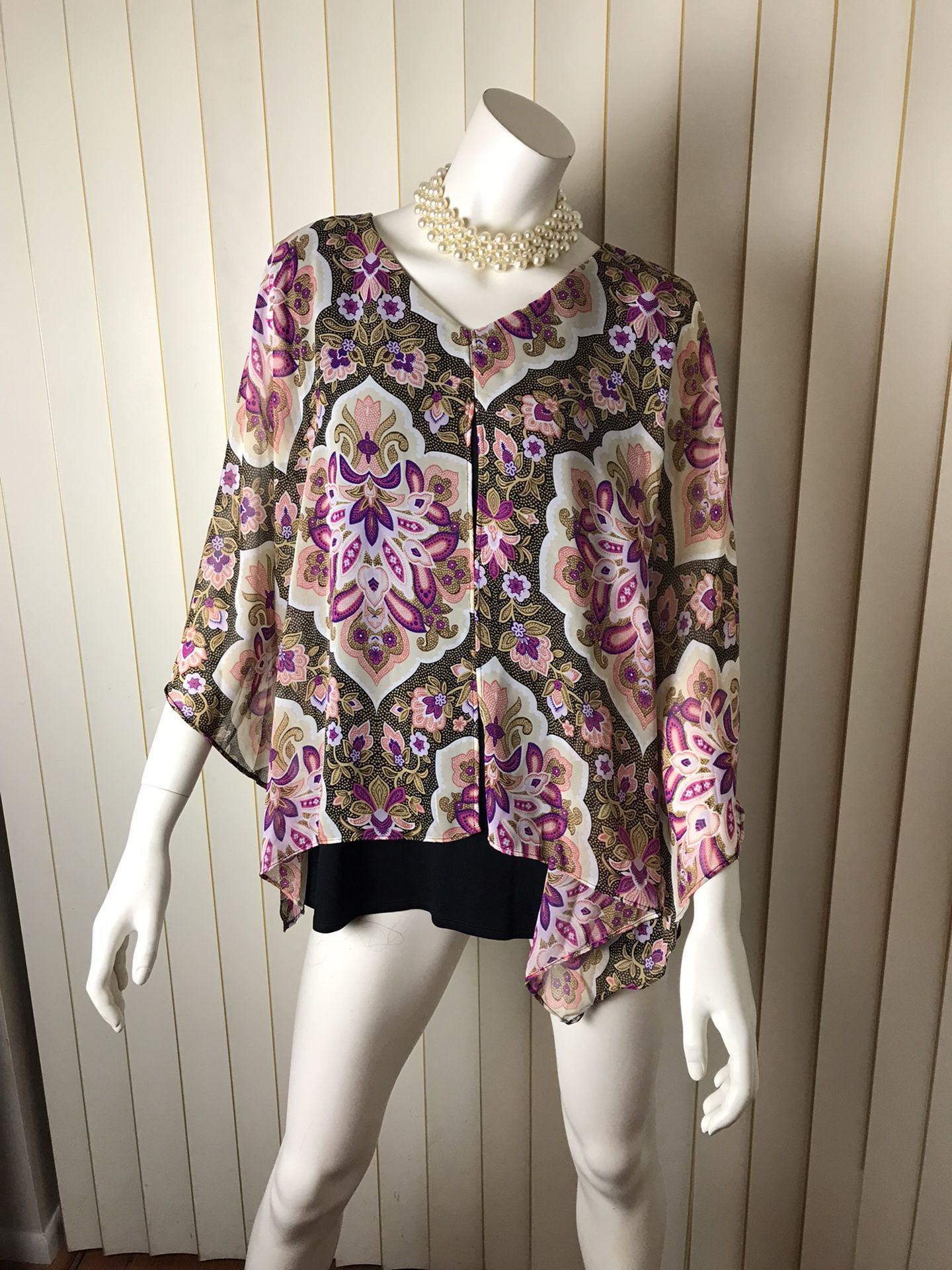 Women’s Chiffon Top/poncho/blouse/size XL/brand New