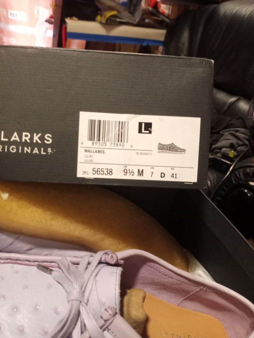 Clark's Originals Size 91/2 150bucks