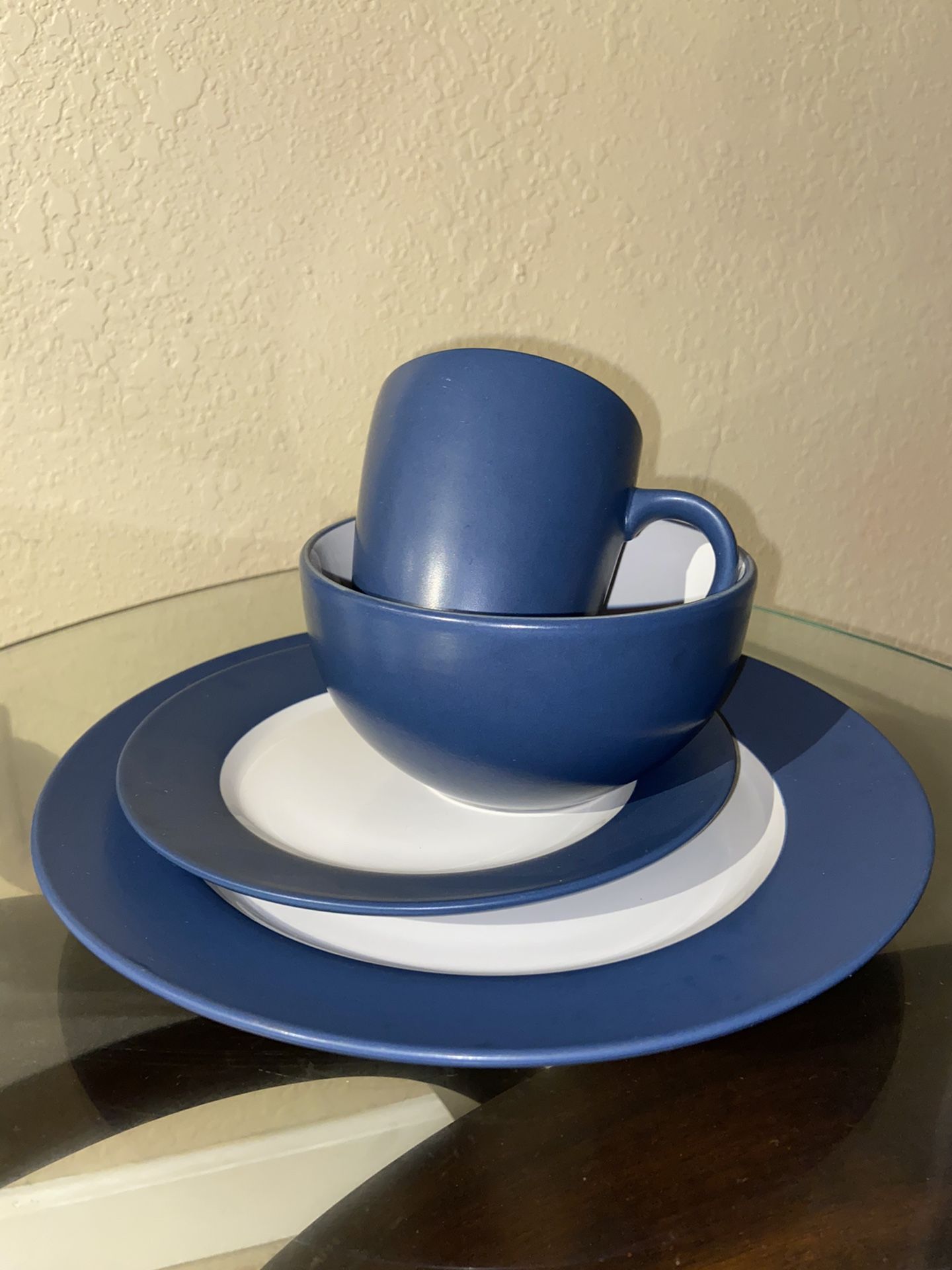Pfaltzgraff 13-piece Dinnerware set in white and blue Matte