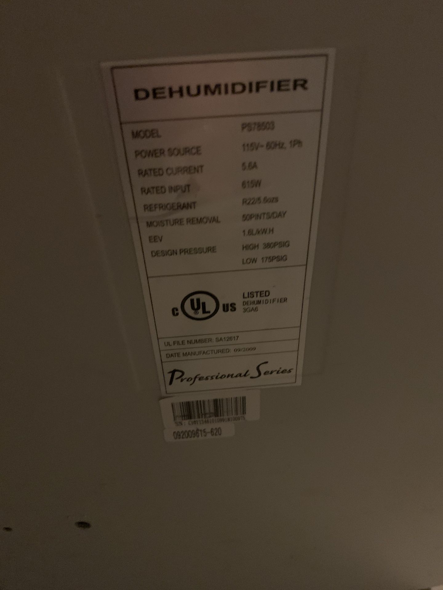 Dehumidifier Works Perfect No Holds