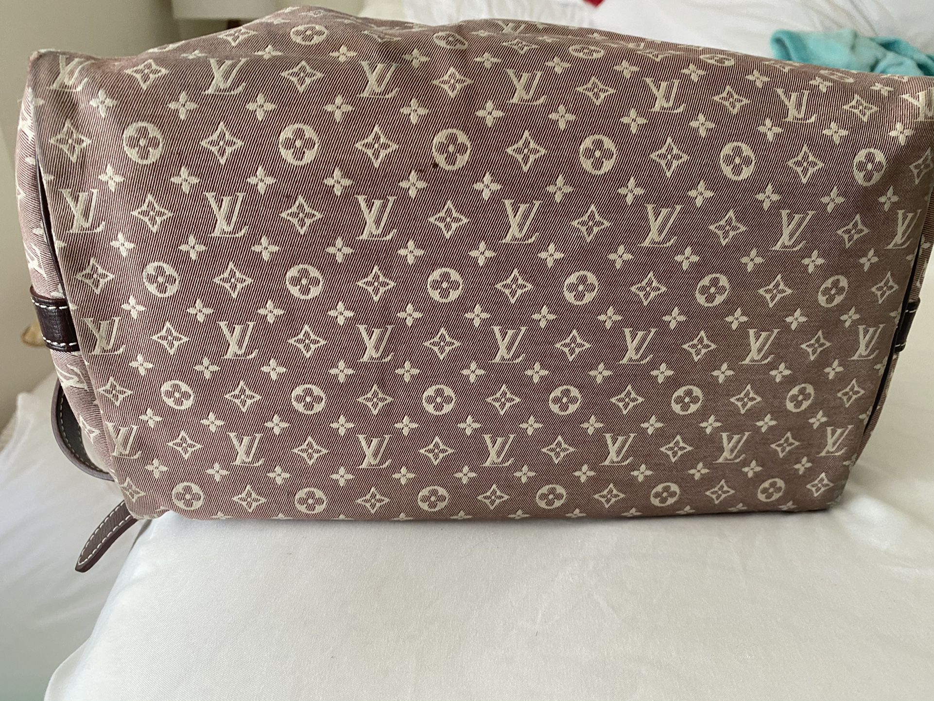 Authentic Louis Vuitton Travel Bag Set 