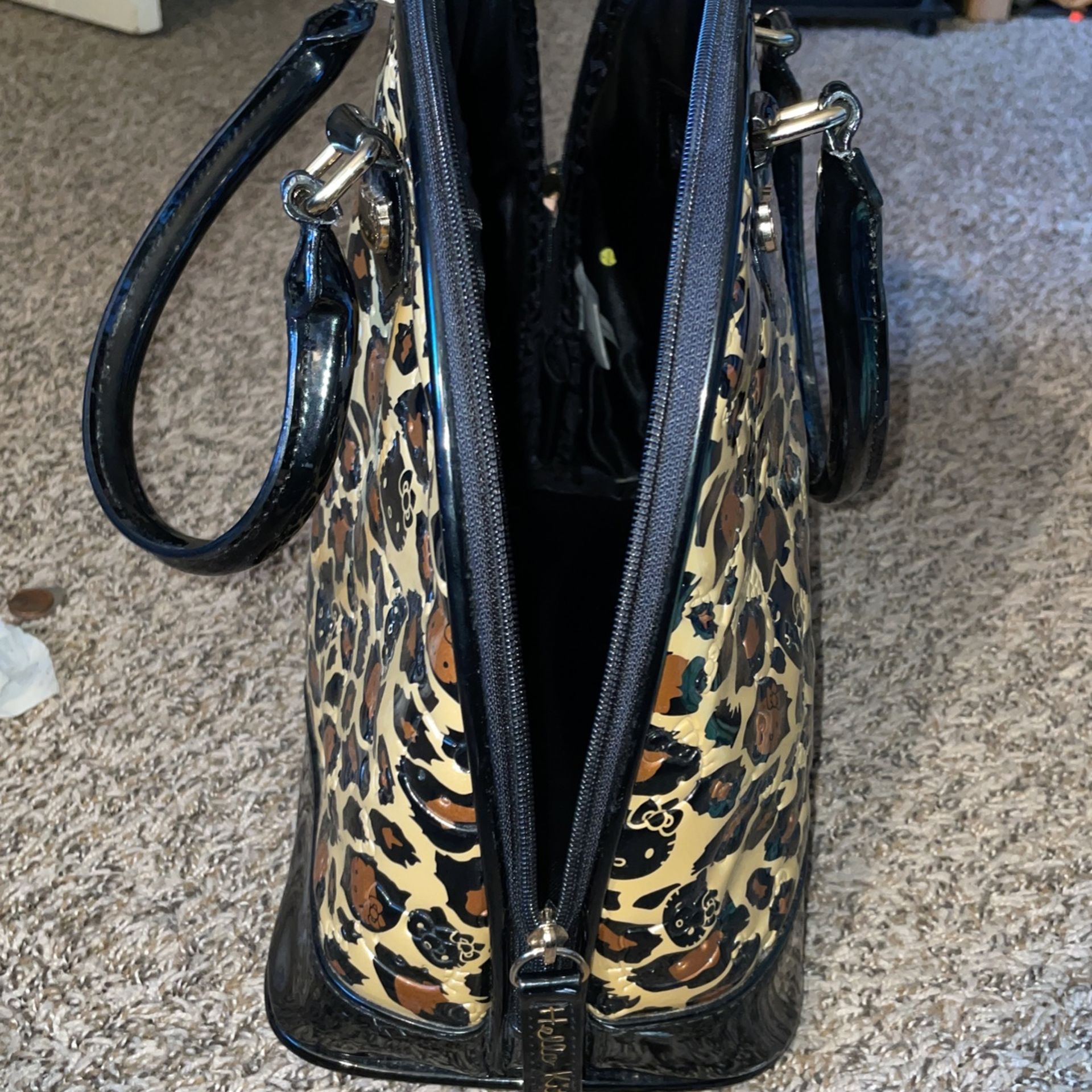 Hard Shell Cheetah Hello Kitty Purse