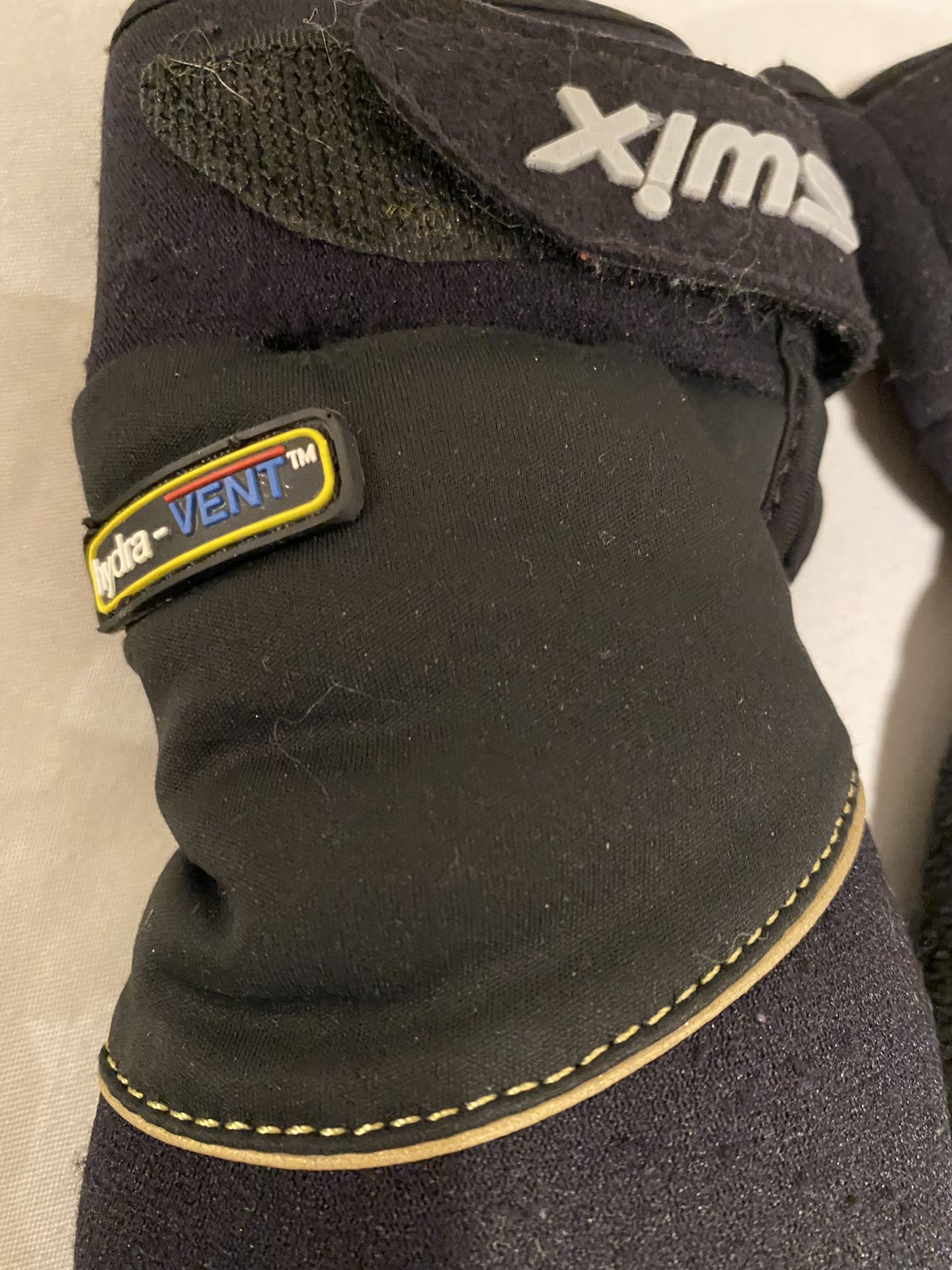 Women’s Waterproof Ski Gloves Size S, Perfect Condition