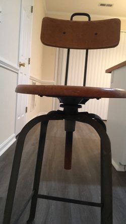Artist/Drafting chair—Awesome find! Thumbnail