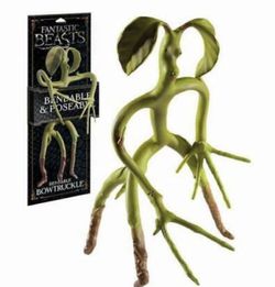 Harry Potter Bendable Figure Dobby Bowtruckle Cornish Pixie Noble Collection, great for collectors never used NEW Thumbnail