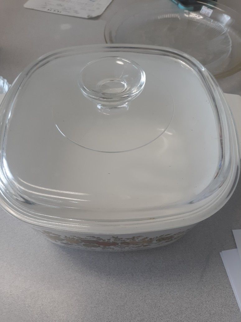 Pyrex Corningware Spice Of Life 3 QT Square Casserole Dish With Lid