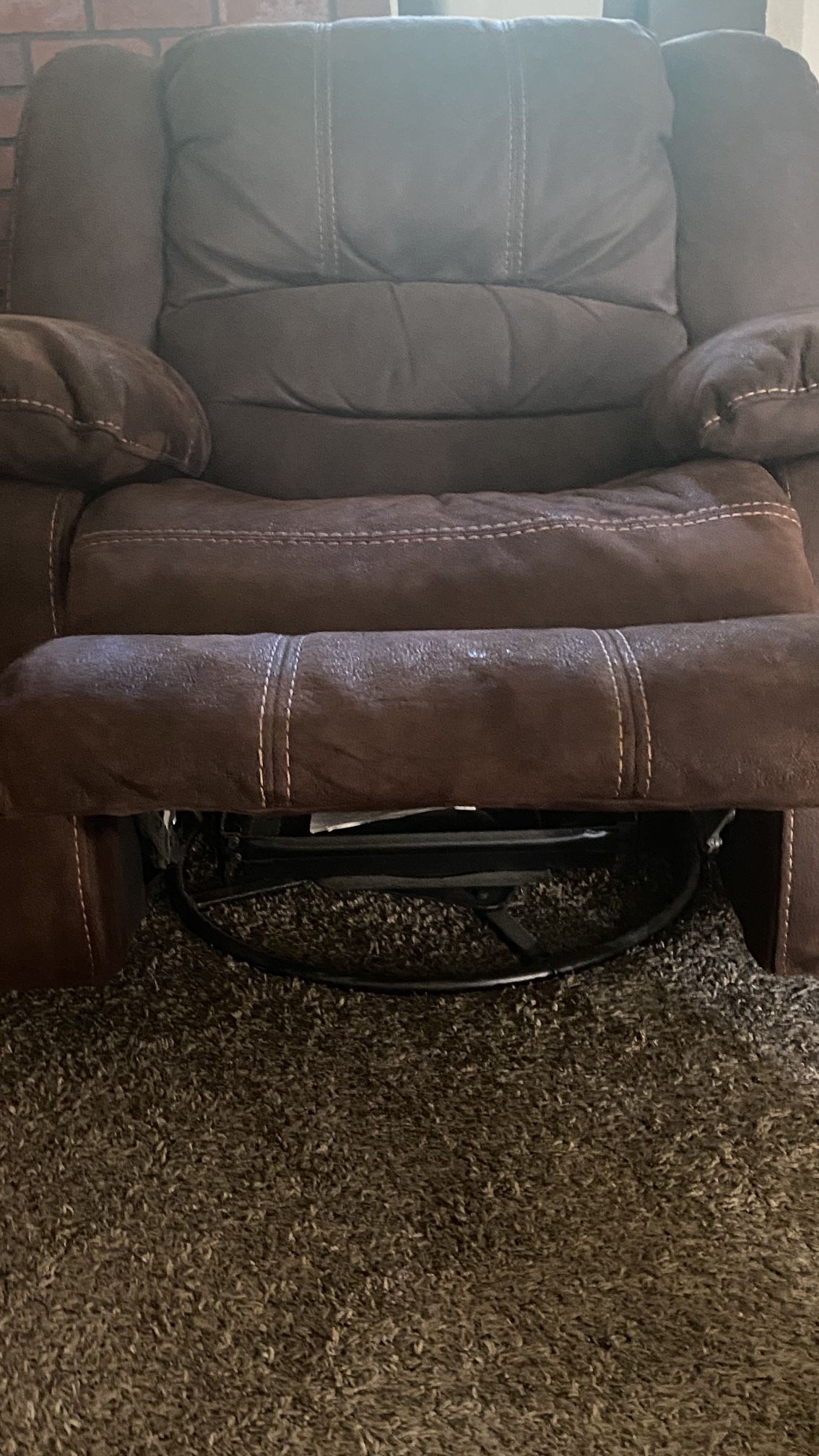 Like New Recliner chairs