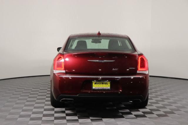 2019 Chrysler 300