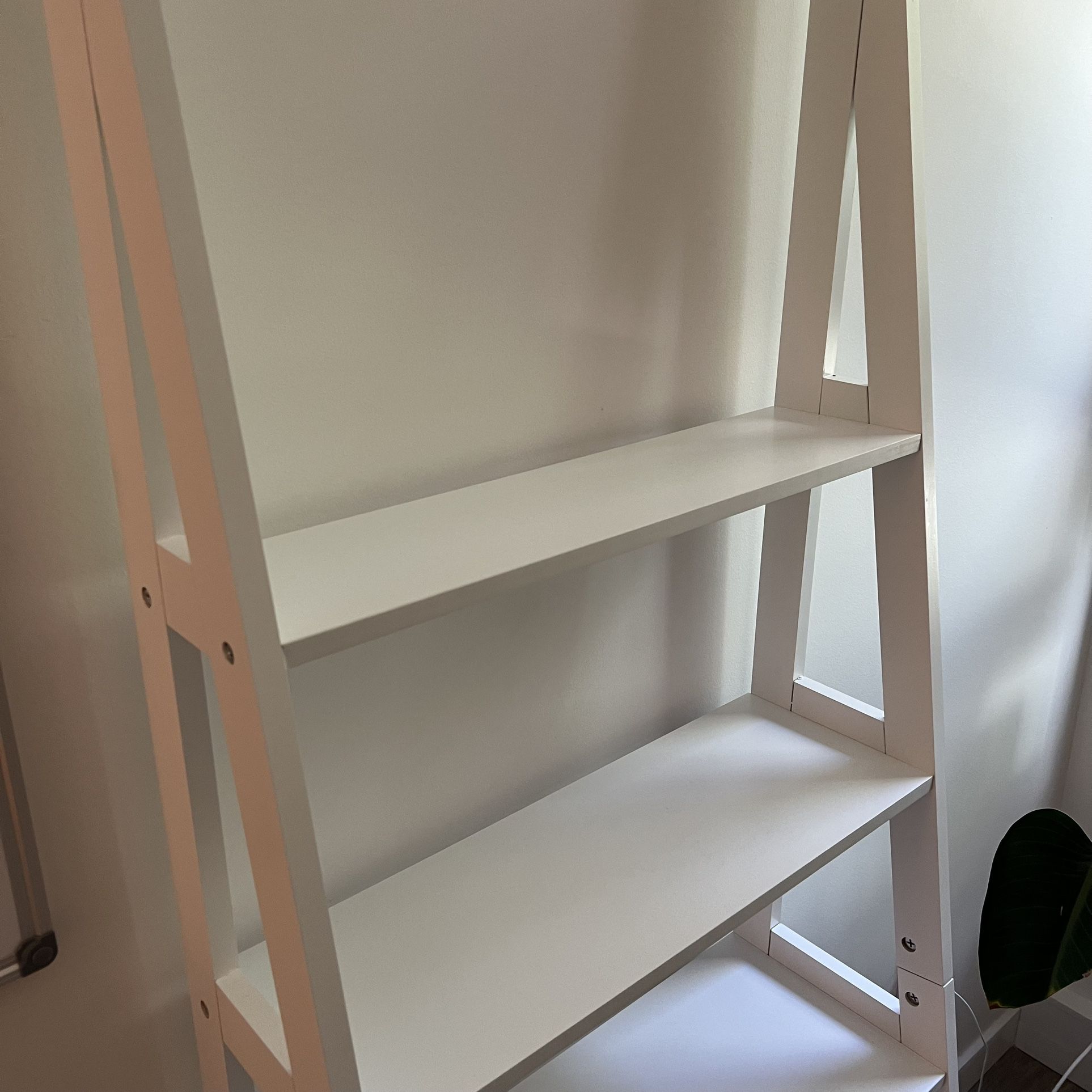 White Ladder Wall Shelf, 5-Tier