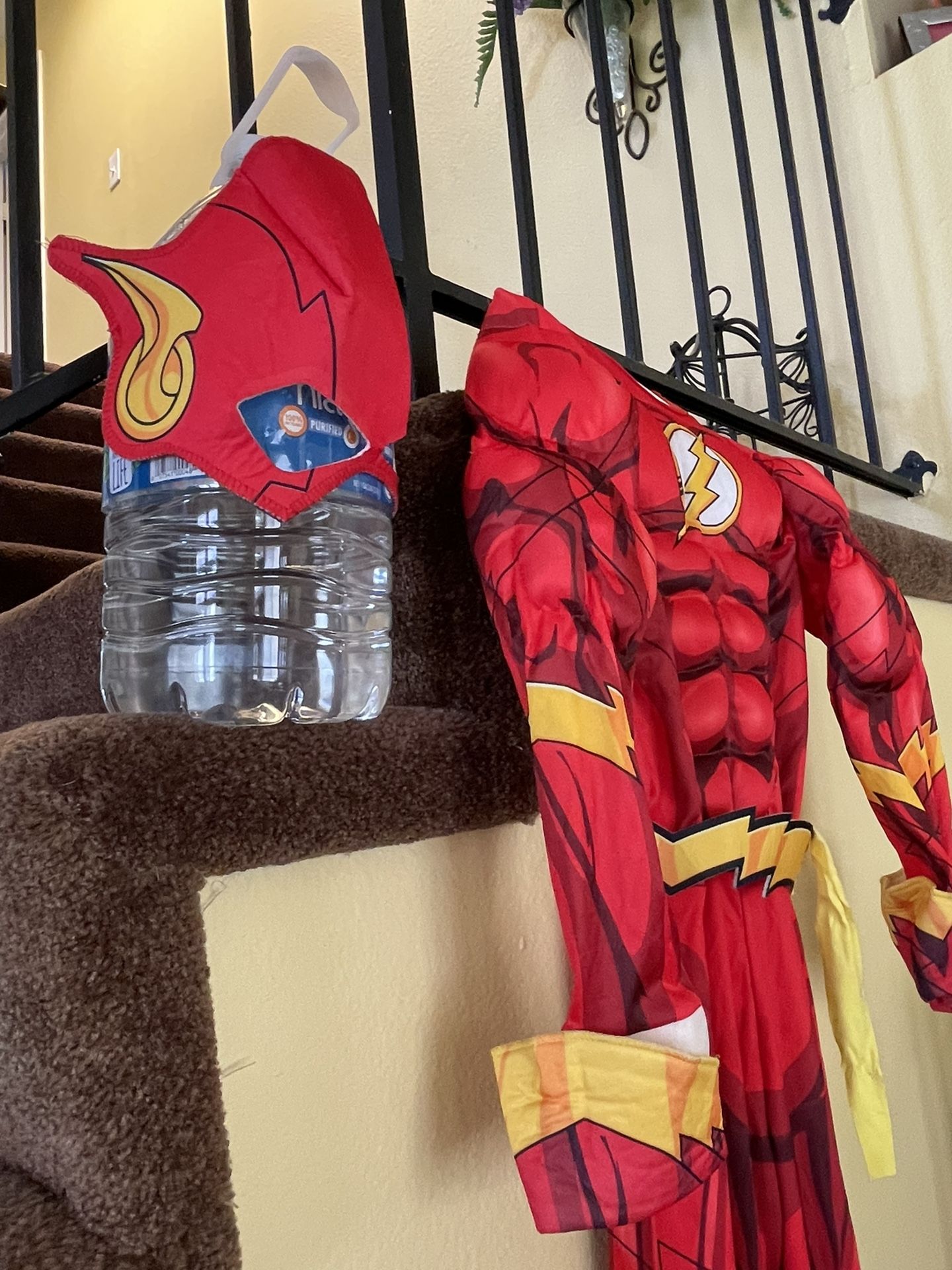 Flash Costume,Belt,and Mask For $15 Size : Medium Kids