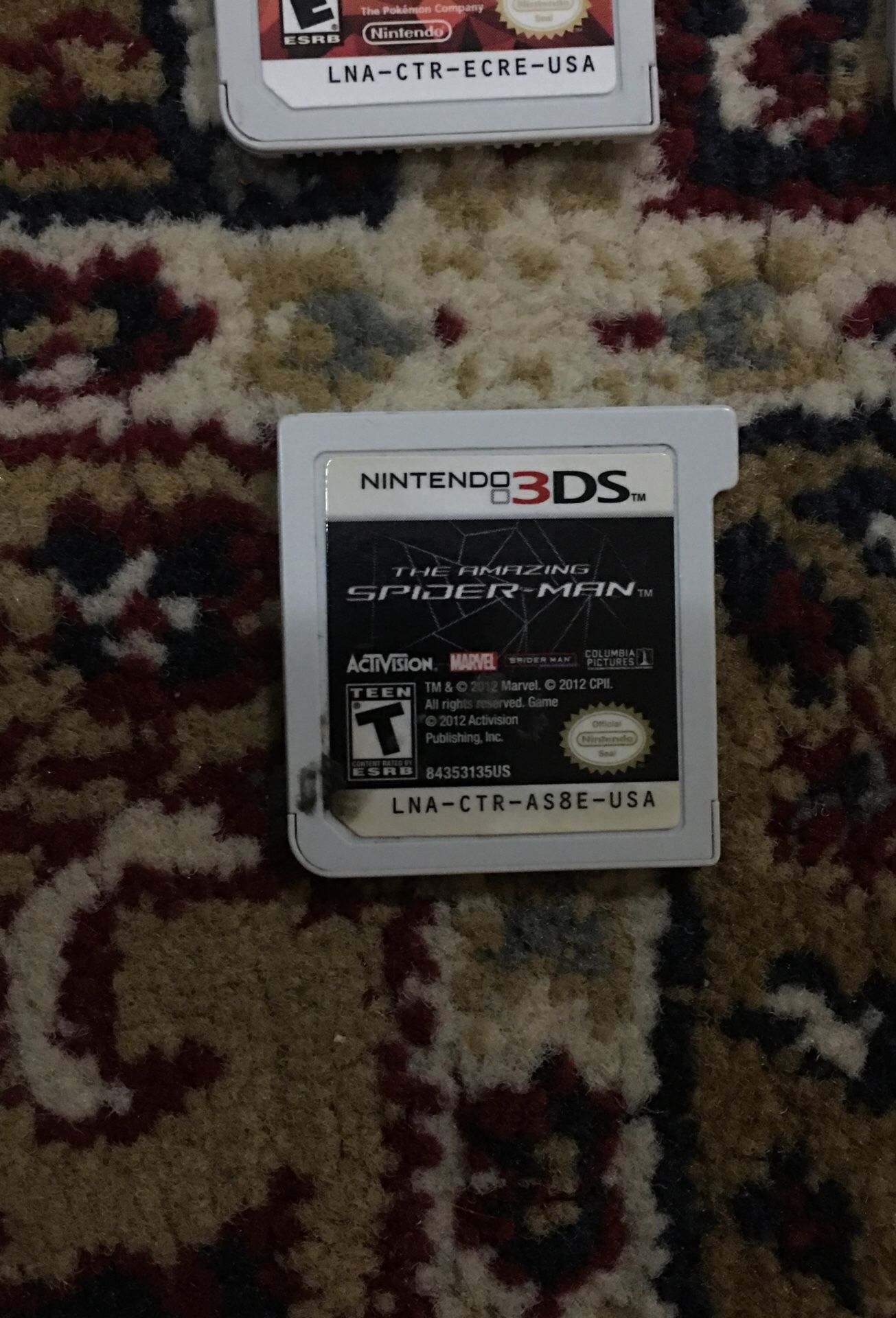 Nintendo 3DS XL black comes with a charger and 4 games with its own bag holder