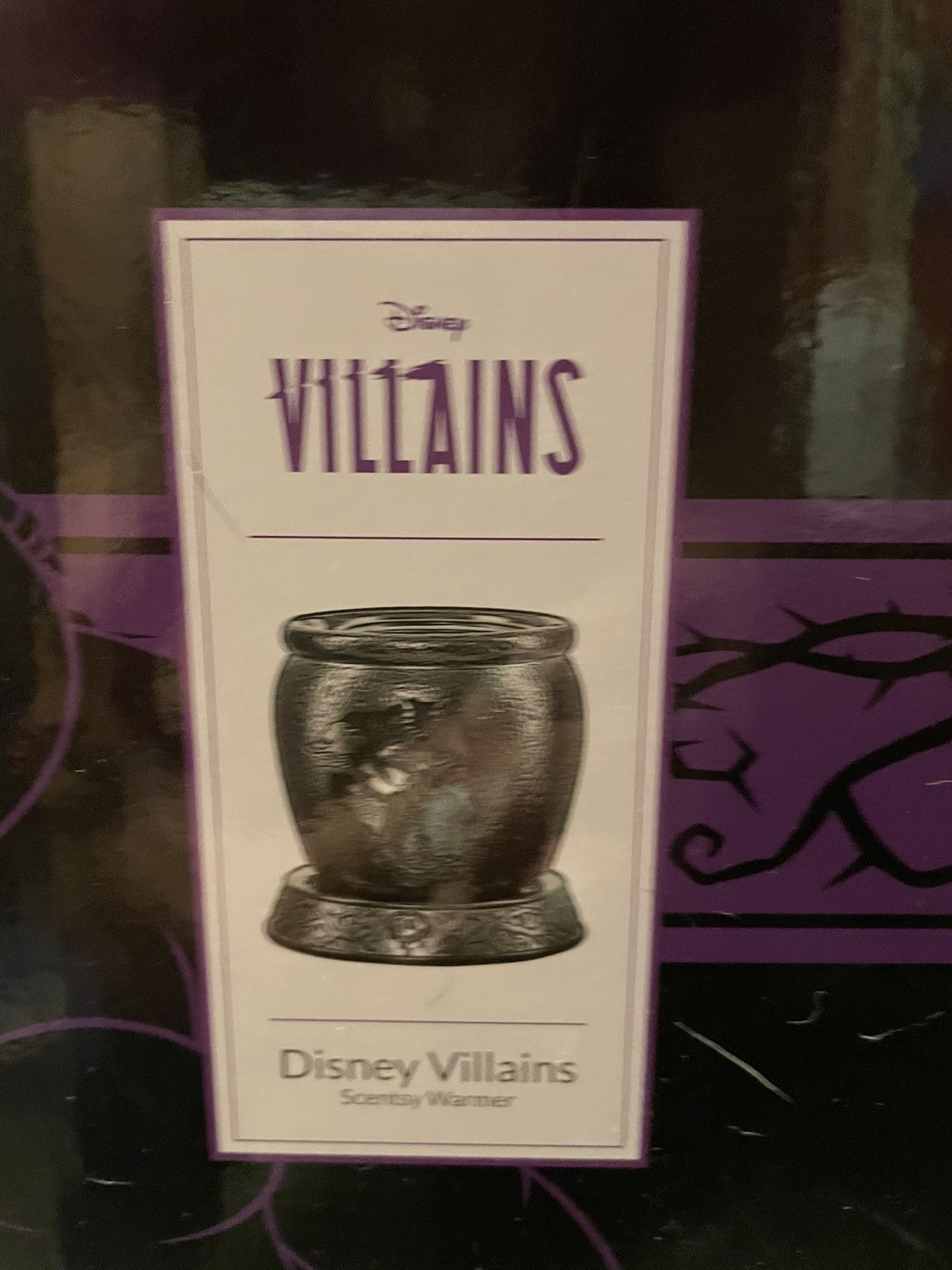Scentsy Villians Warmer And 2 Wax Bars