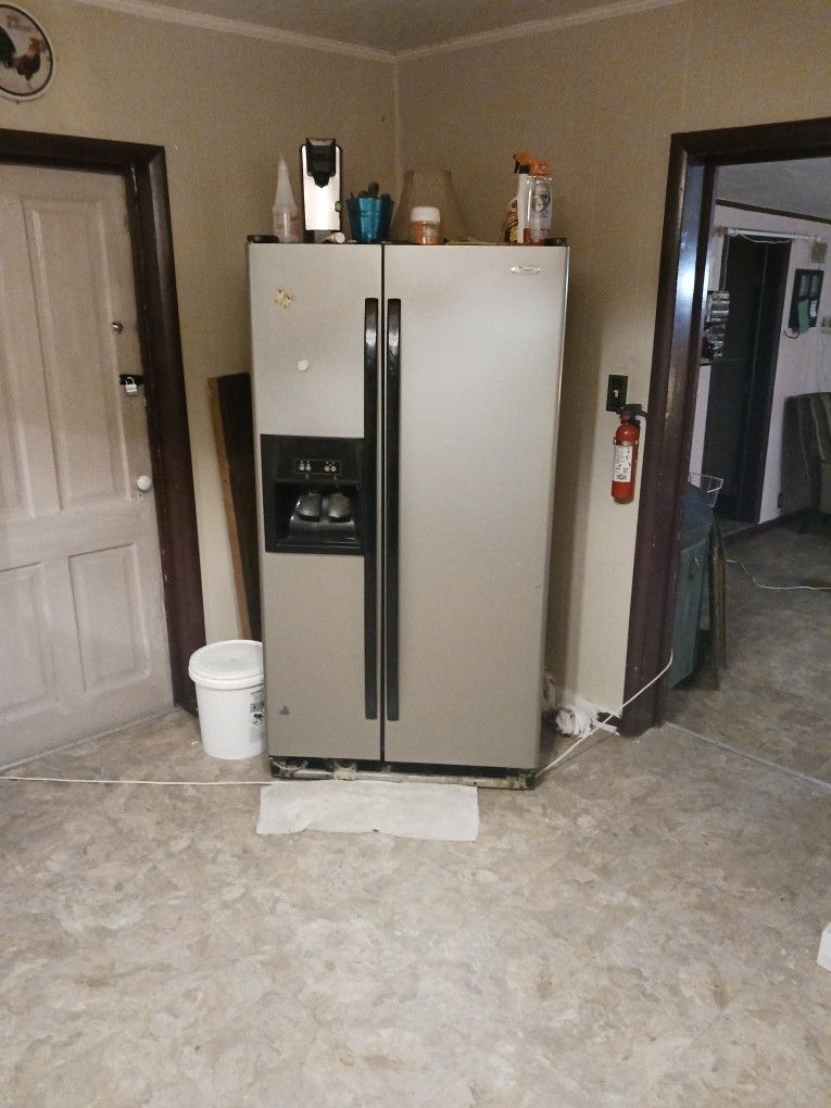 Whirlpool Side X Side Refrigerator