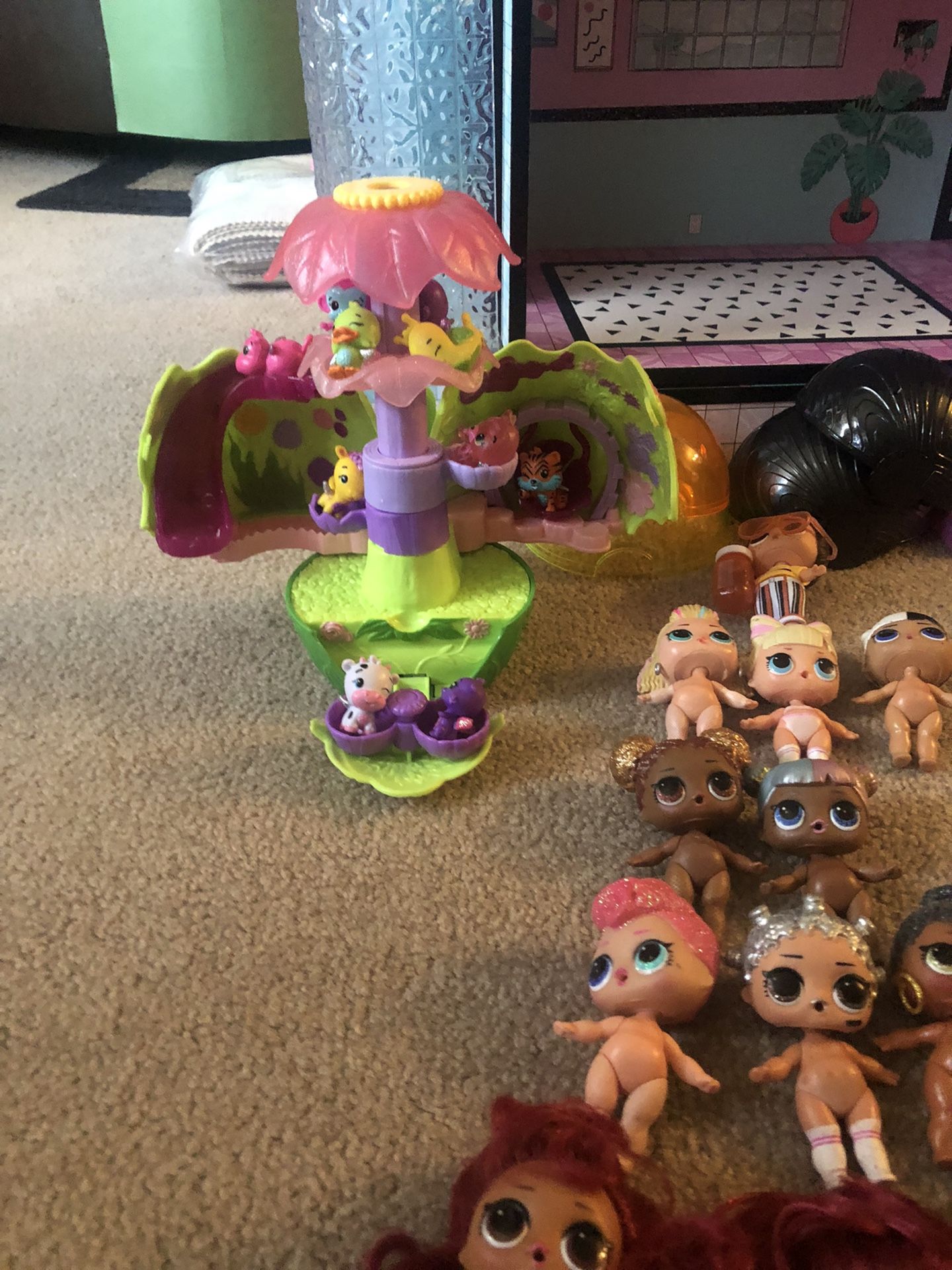 LOL Dollhouse With LOT of LOL Dolls With Accessories, Shopkins And Hatchamals