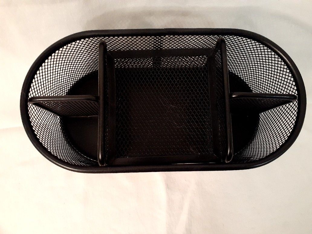 Oval desk organizer