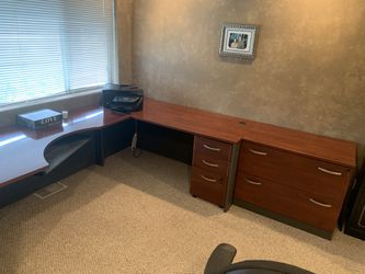 Large Desk and Matching Lateral File Cabinet Thumbnail