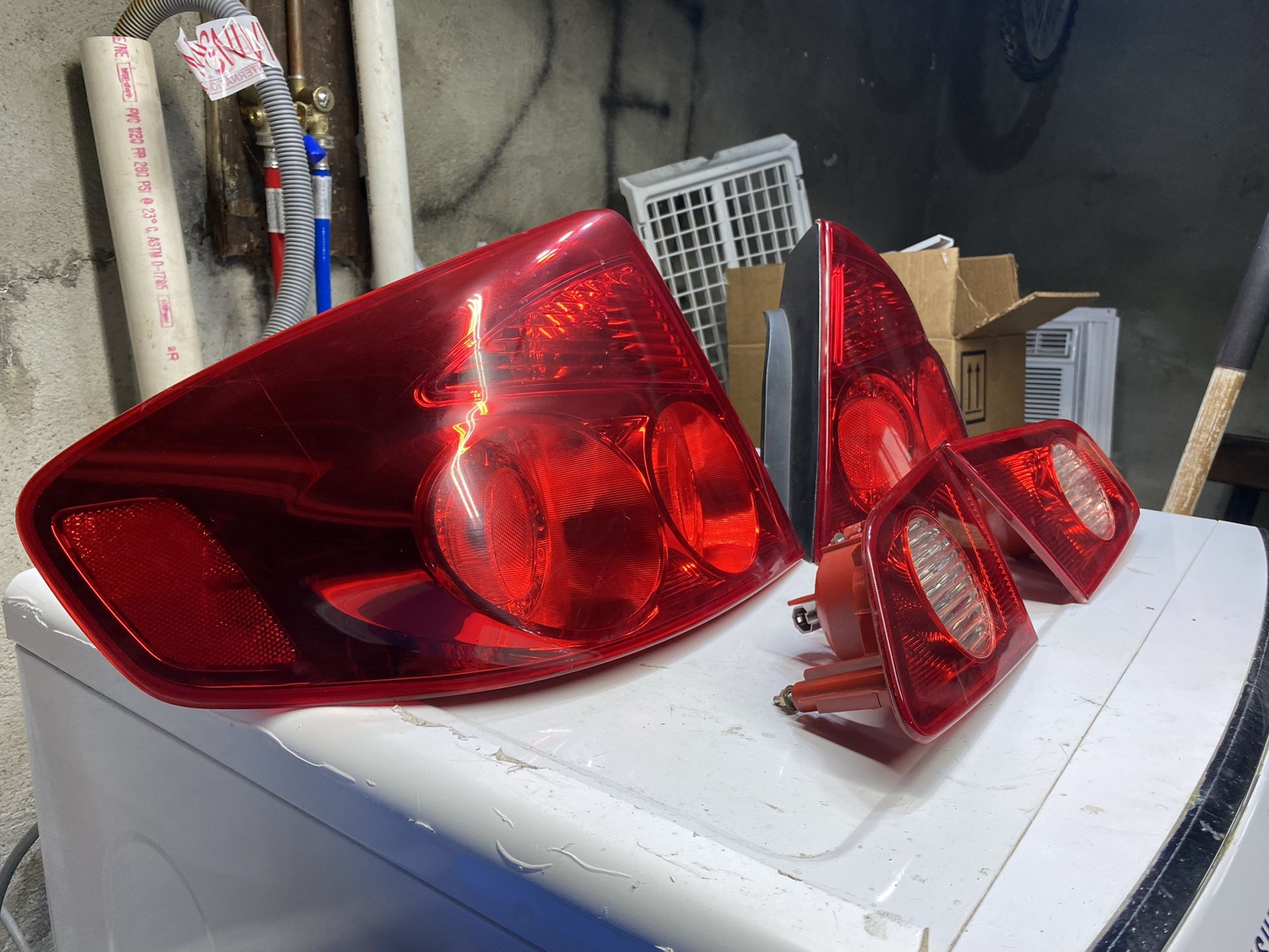 Infinity G35x Tailights 2006