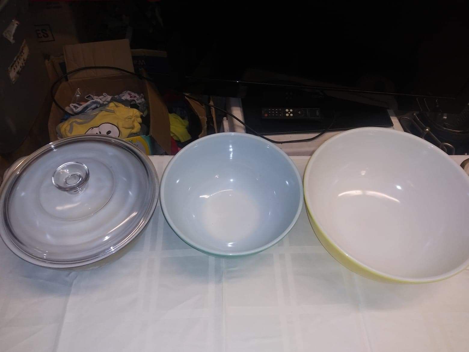 Pyrex mixing bowls