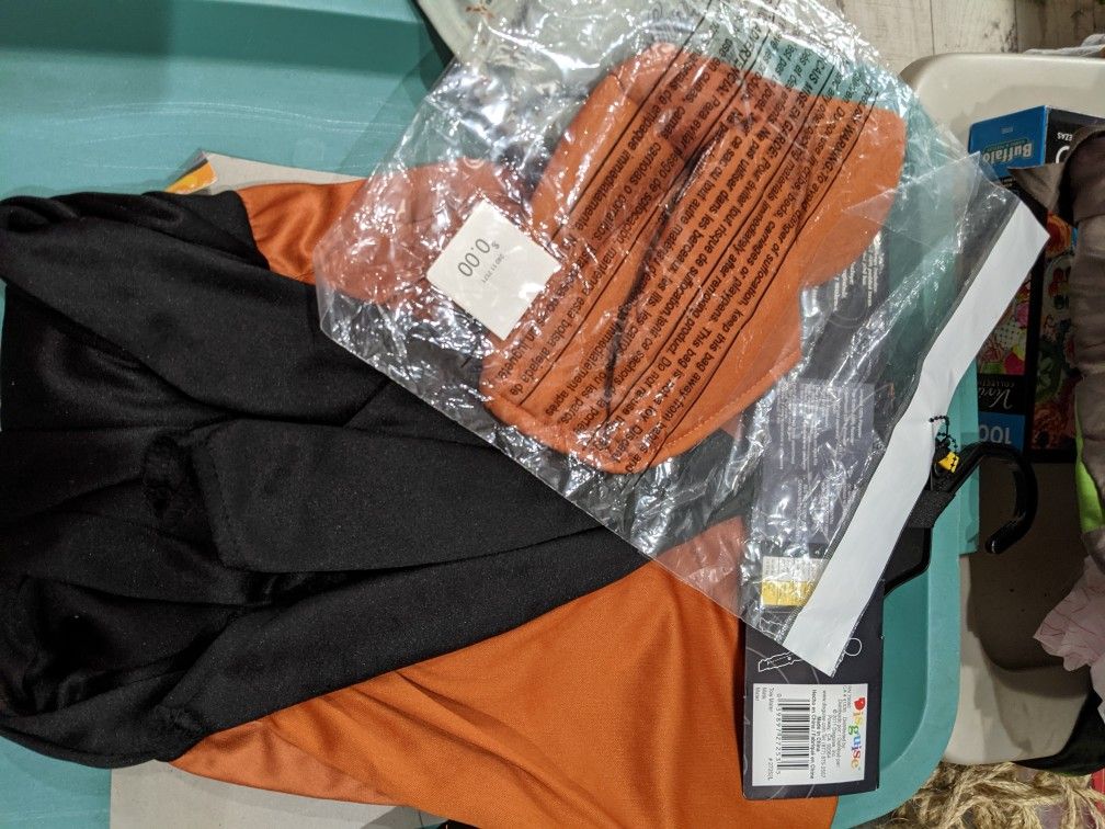 Disney Pixar Cars Costume Of Tow Mater. New. Halloween.