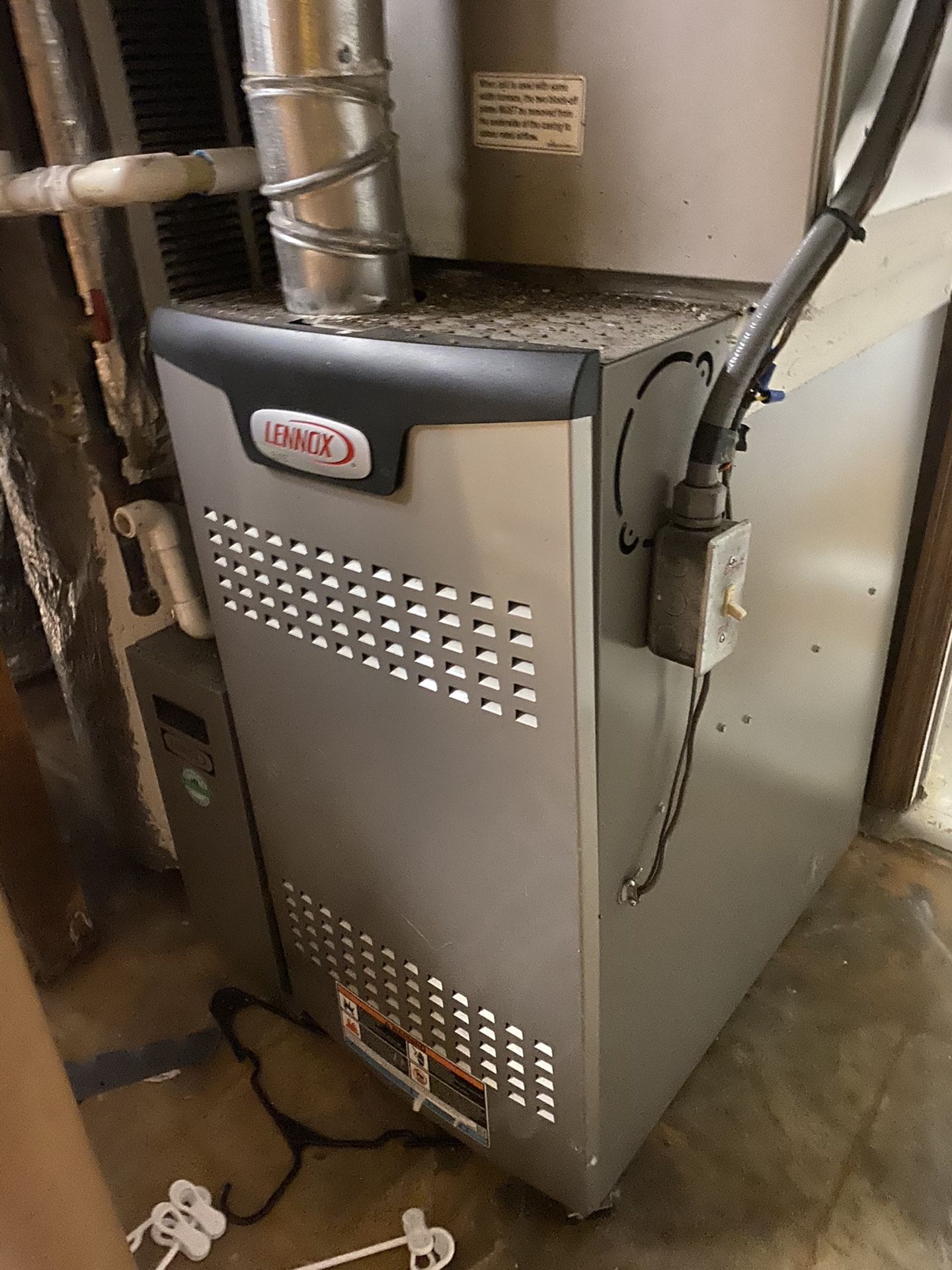 AC Units (2)/ Price Is Per Unit