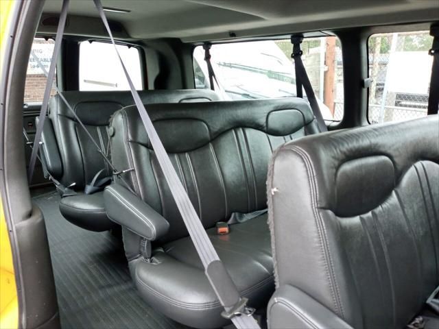 2002 Chevrolet Express Van