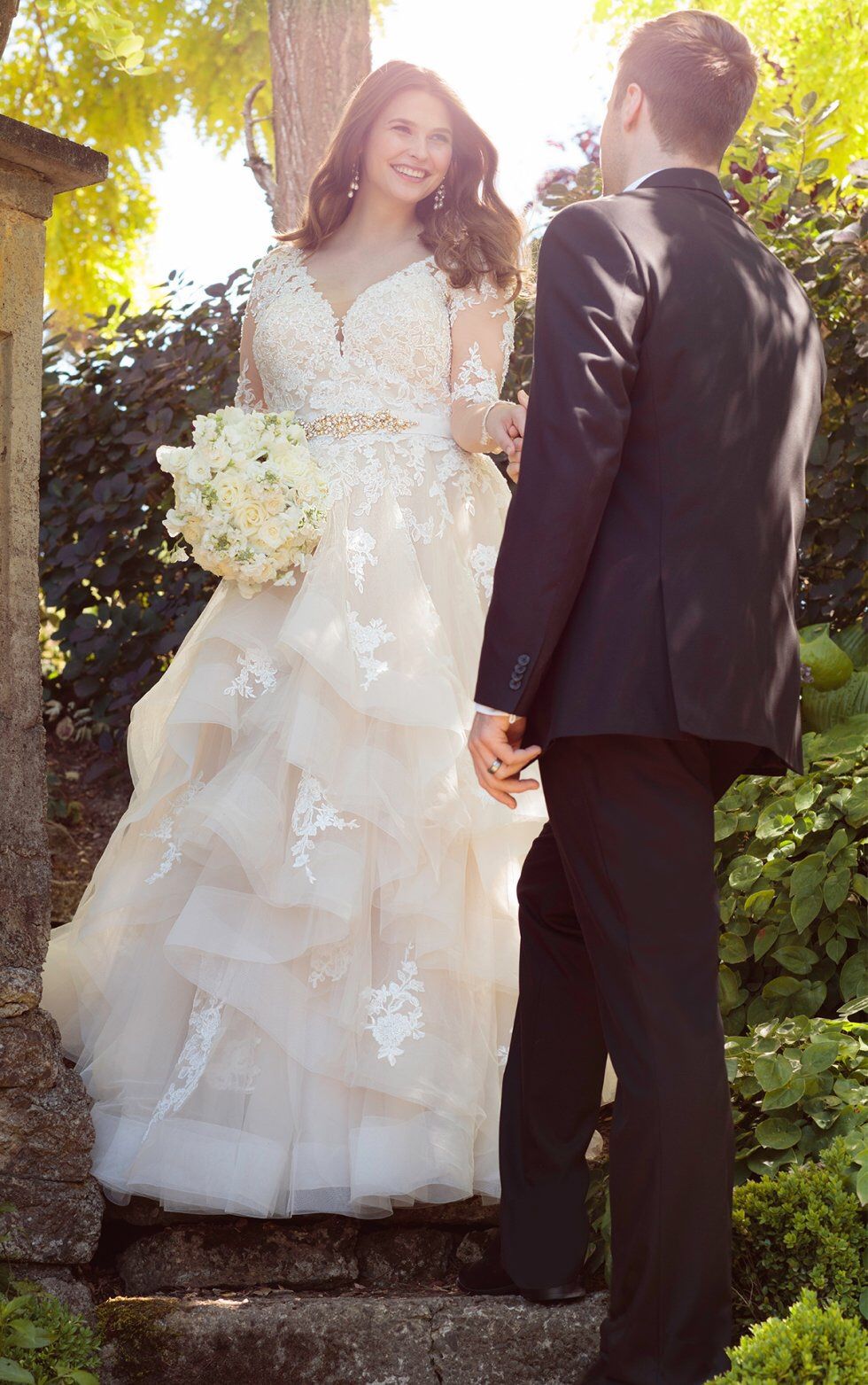 Wedding Dress - Essence Of Australia D2186 Sz 10 Fits Like 6/8