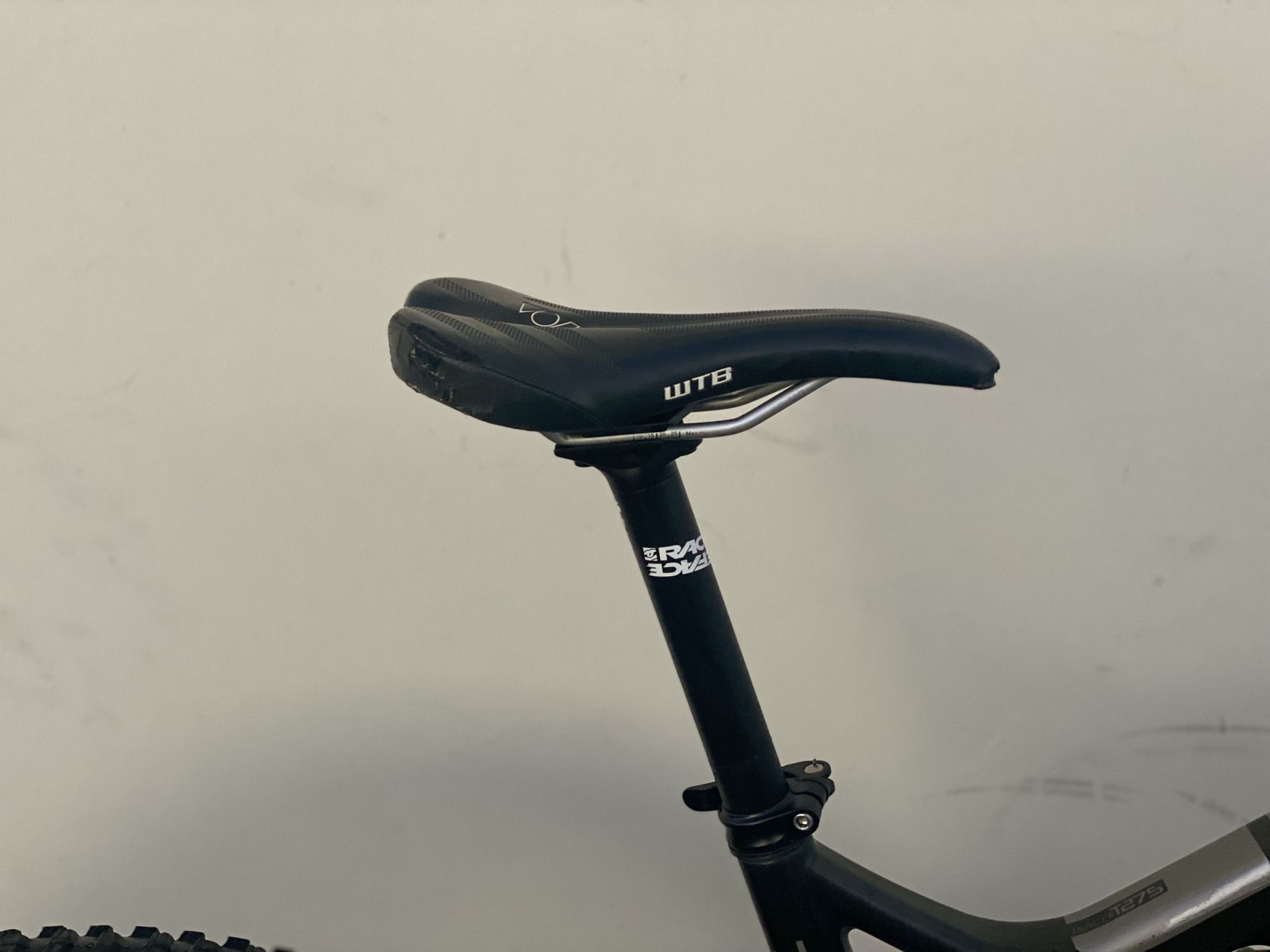 Intense Tracer T275 PRO (CARBON FRAME and WHEELS). SRAM XO 1*11 Speed. Carbon ENVE Wheelset 27.5. M-size.